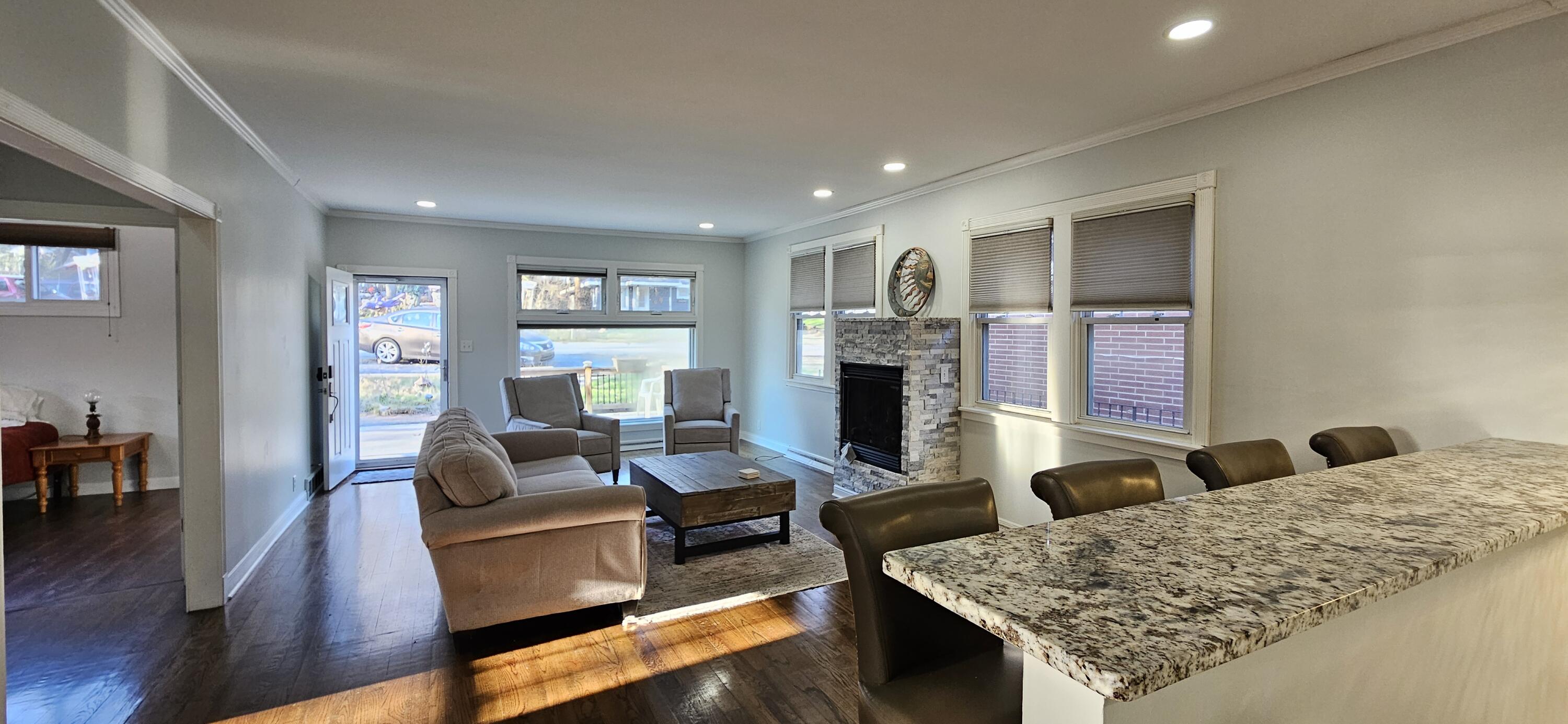 7419 Maple Avenue Gary, IN 46403 - Photo 11 of 120 3000x1386