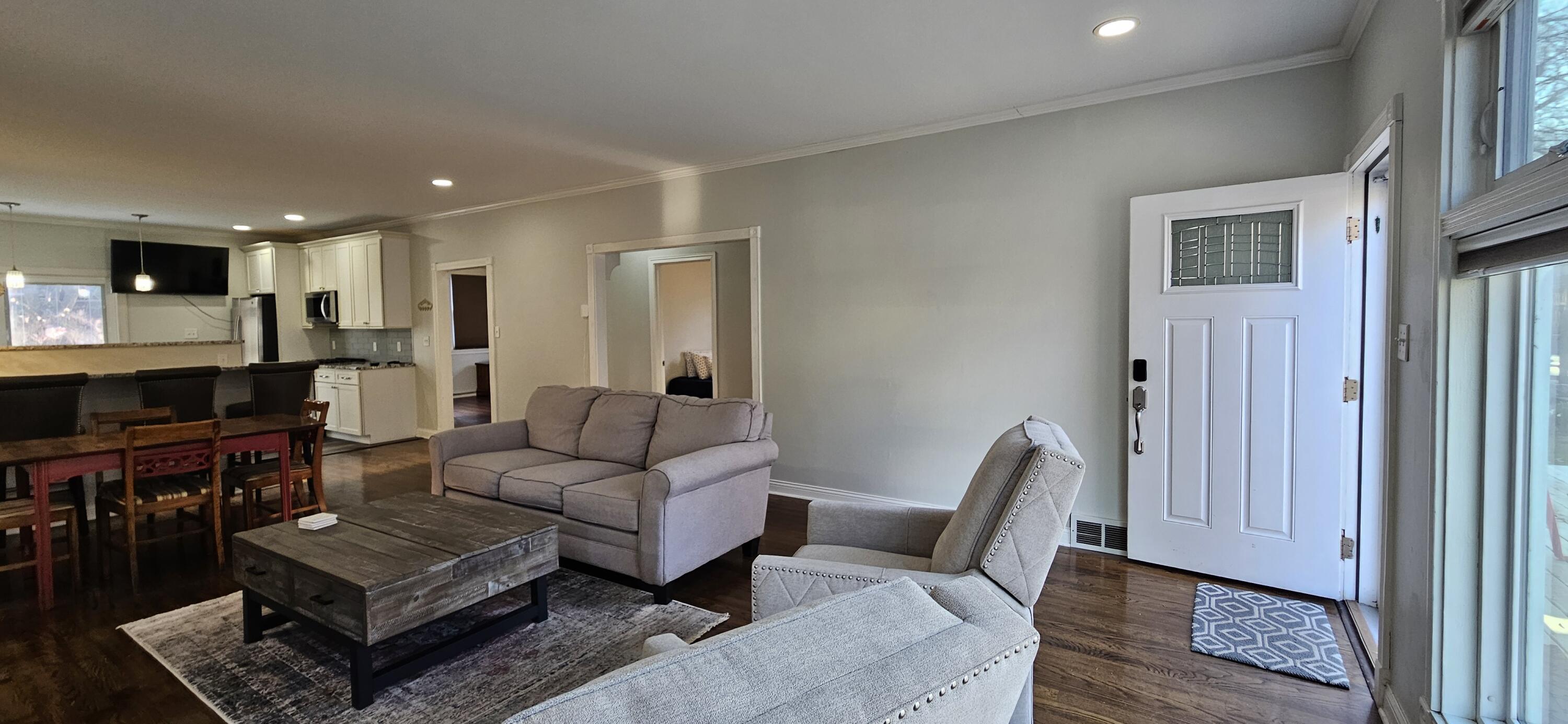 7419 Maple Avenue Gary, IN 46403 - Photo 6 of 120 3000x1386