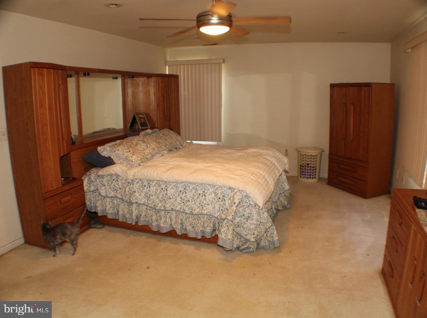 2 Hamlet Road Levittown, PA 19056 - Photo 18 of 48 Main bedroom