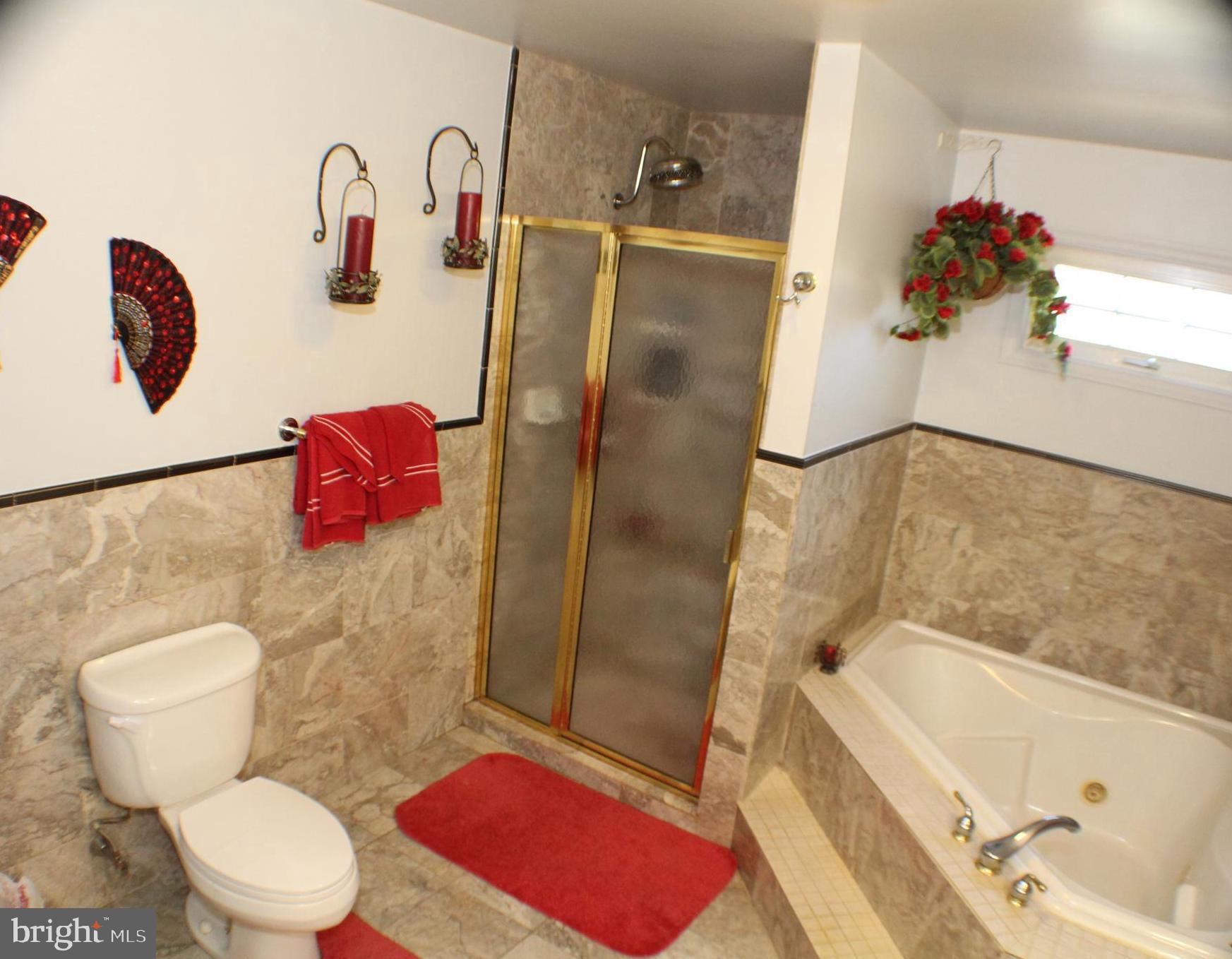 2 Hamlet Road Levittown, PA 19056 - Photo 25 of 48 Full bath upstairs