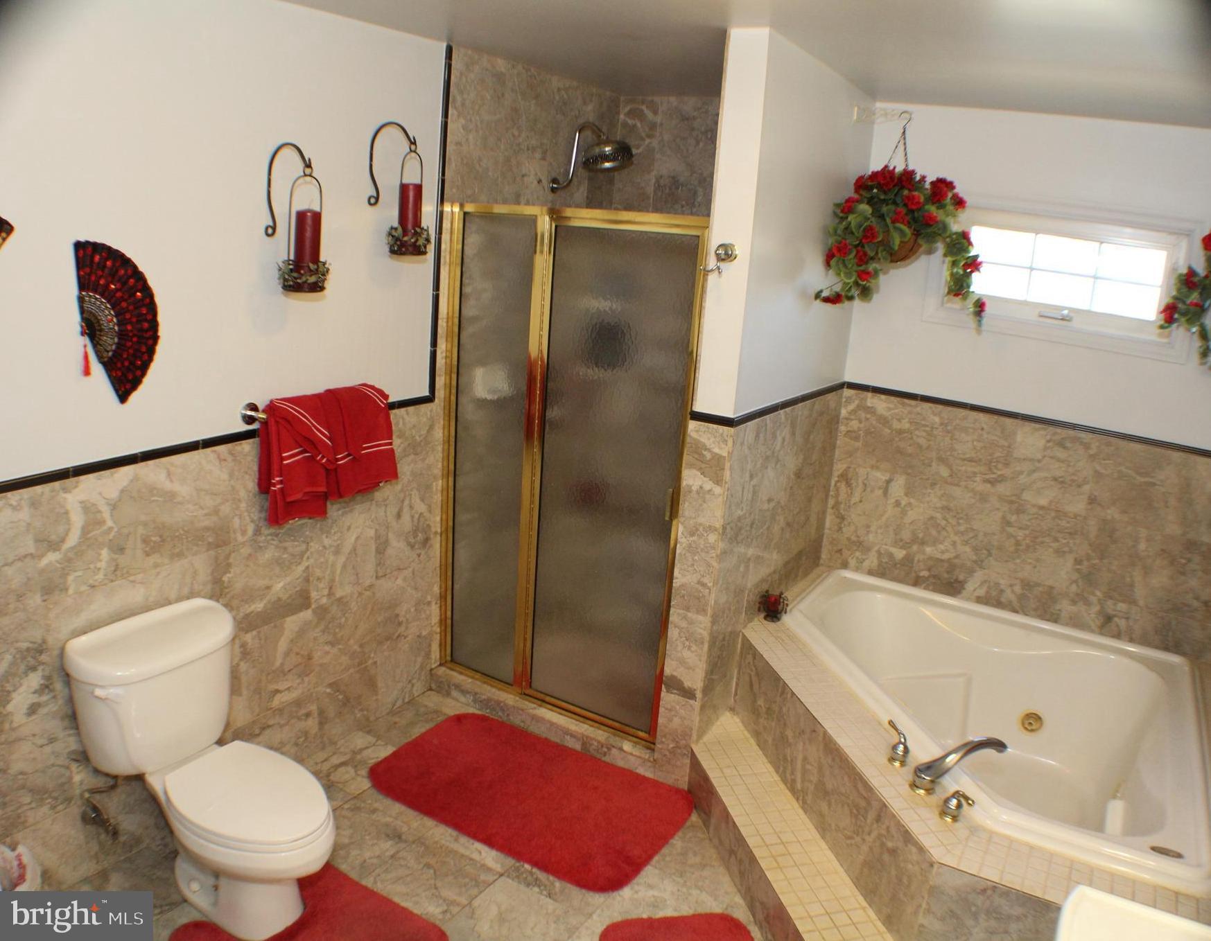 2 Hamlet Road Levittown, PA 19056 - Photo 26 of 48 Full bath upstairs