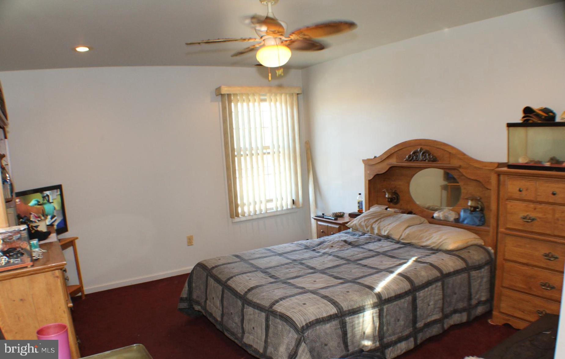 2 Hamlet Road Levittown, PA 19056 - Photo 28 of 48 2nd bedroom with walk closet