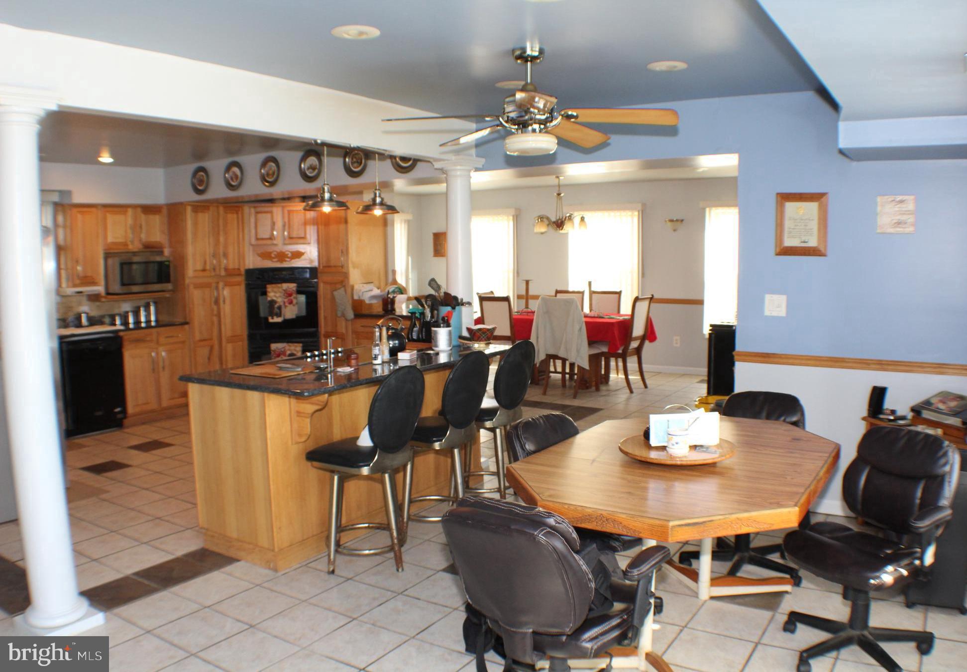 2 Hamlet Road Levittown, PA 19056 - Photo 10 of 48 Breakfast area looking into kitchen & Dining room