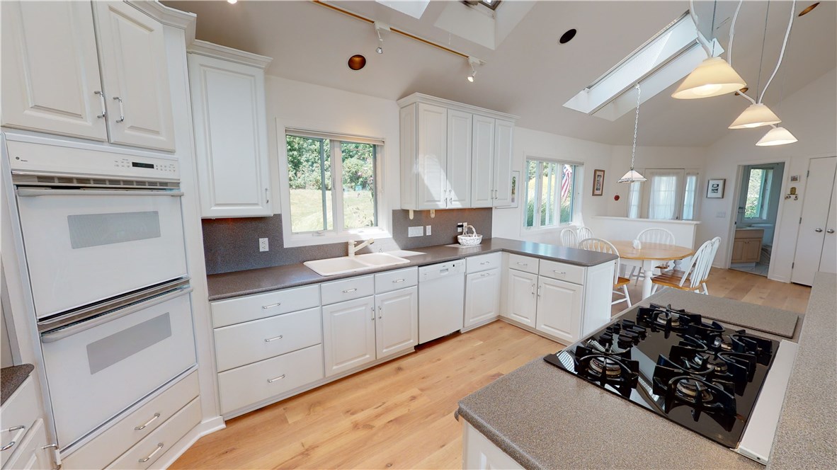 1781 Mansion Road Block Island, RI 02807 - Photo 5 of 26