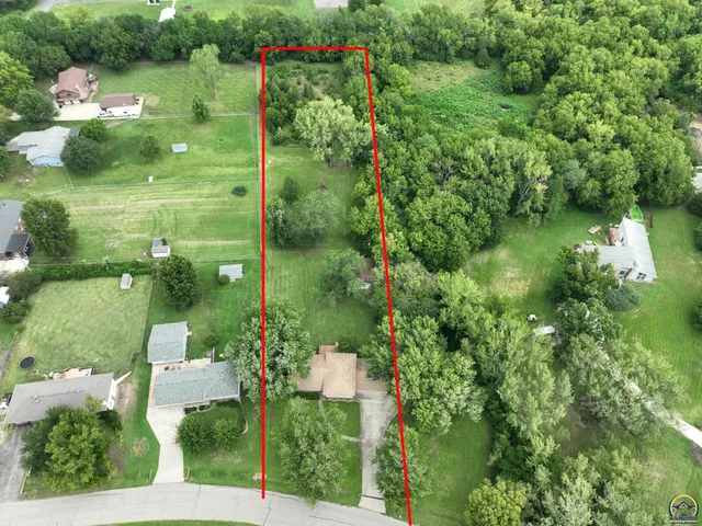 $339,000 | 4038 Southeast Howard Drive, Topeka, KS 66605