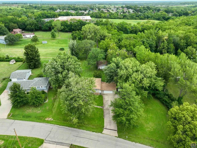 $339,000 | 4038 Southeast Howard Drive, Topeka, KS 66605