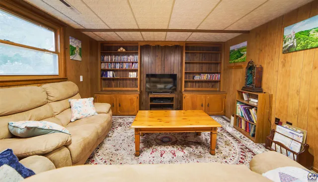 $339,000 | 4038 Southeast Howard Drive, Topeka, KS 66605