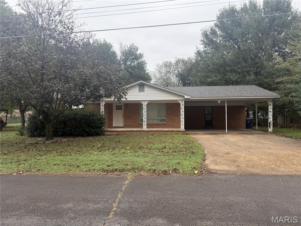 1804 Preston Street Kennett, MO 63857 - Photo 1 of 27