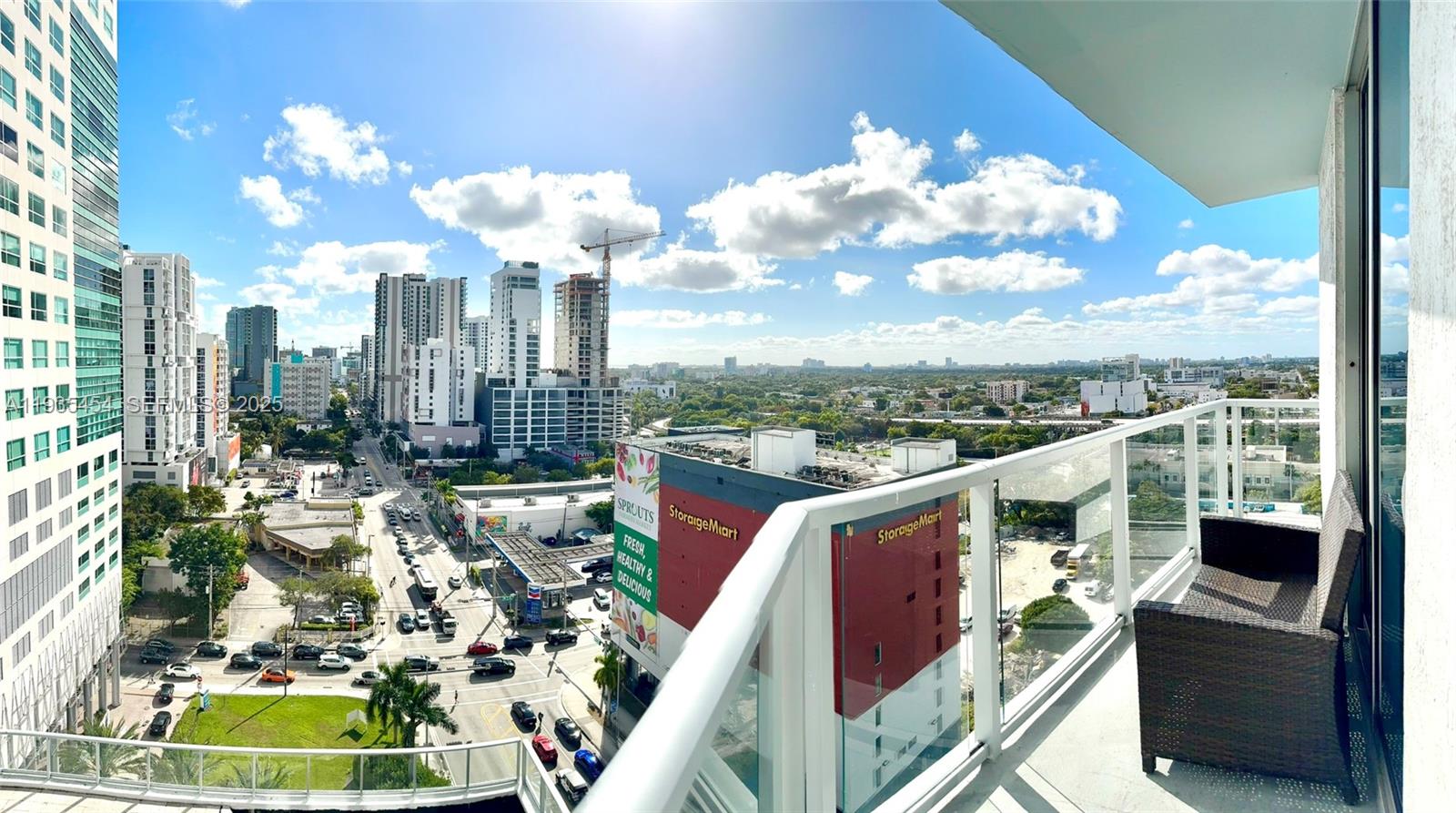 185 Southwest 7th Street, Unit 1402 Miami, FL 33130 - Photo 13 of 34