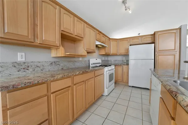 $2,100 | 3762 Flowering Peach Court, Las Vegas, NV 89147