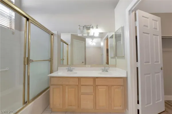 $2,100 | 3762 Flowering Peach Court, Las Vegas, NV 89147