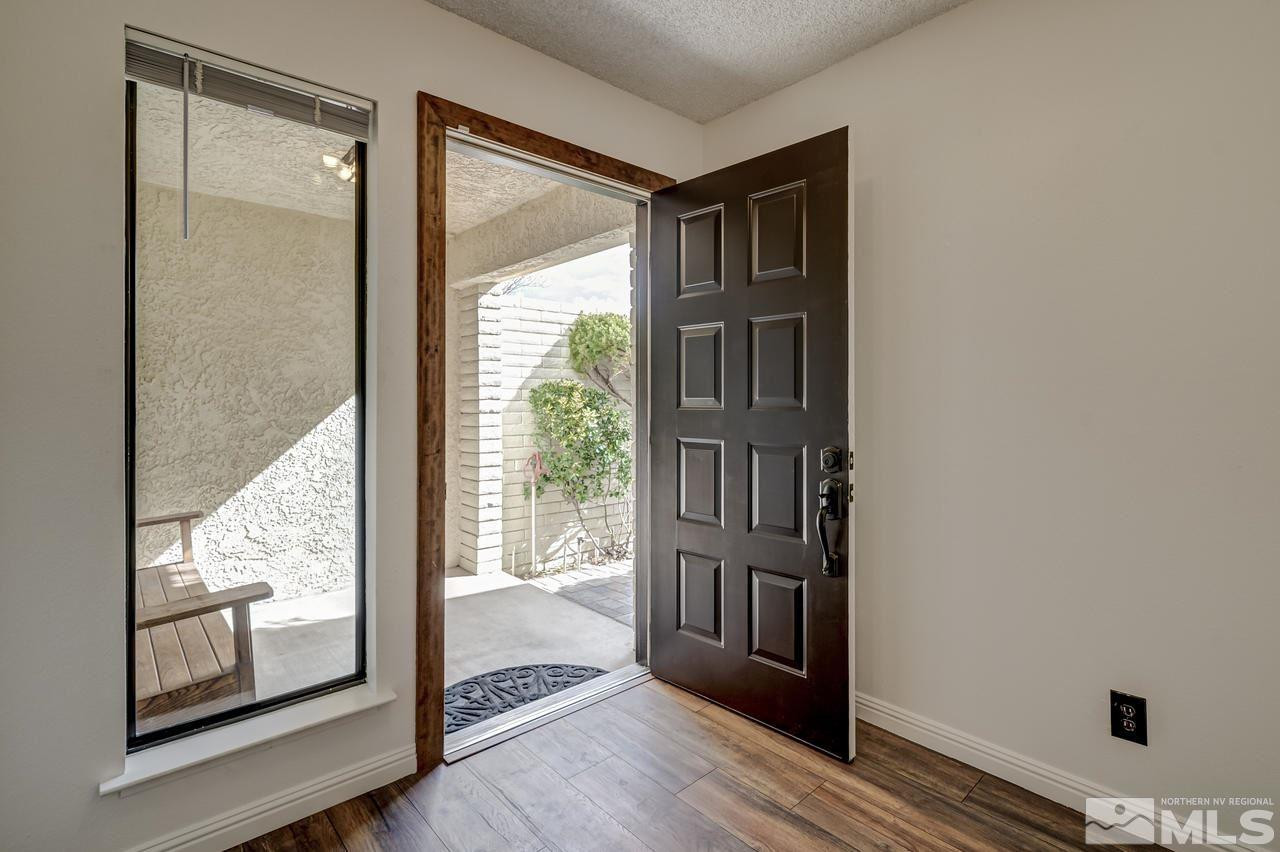 4857 Lakeridge Terrace West Reno, NV 89509 - Photo 5 of 39 Photo 5