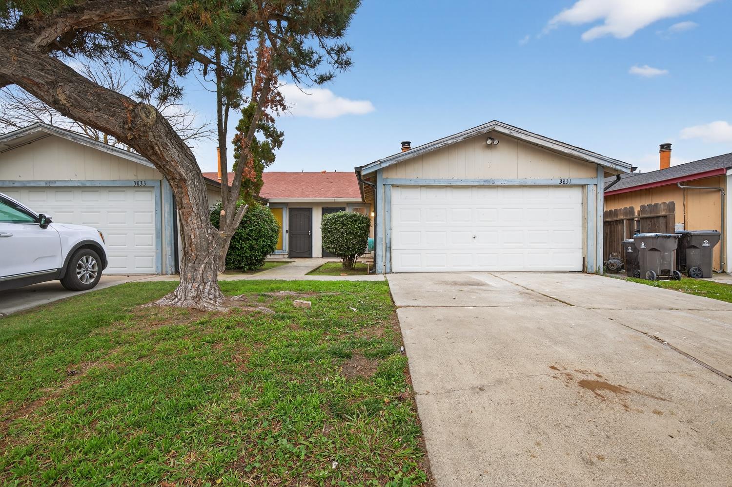 3833 Rion Way Stockton, CA 95209 - Photo 2 of 38