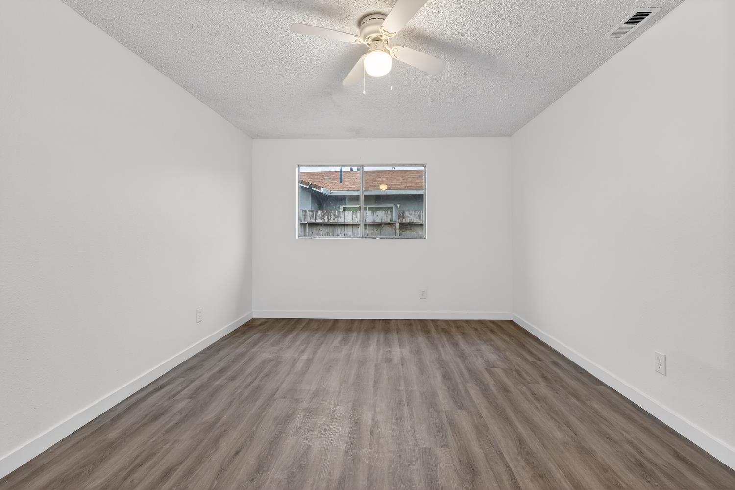 3833 Rion Way Stockton, CA 95209 - Photo 30 of 38