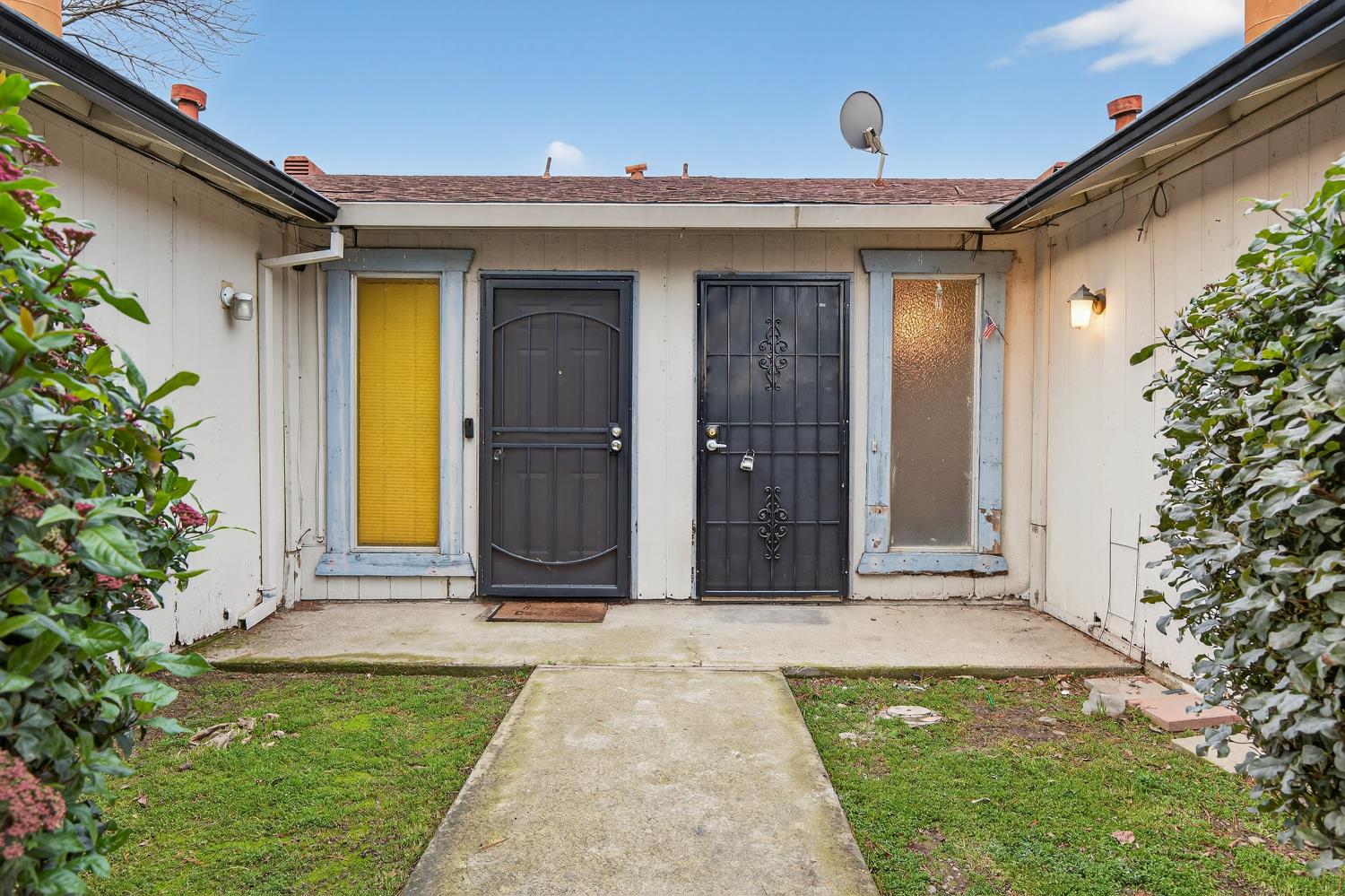 3833 Rion Way Stockton, CA 95209 - Photo 9 of 38