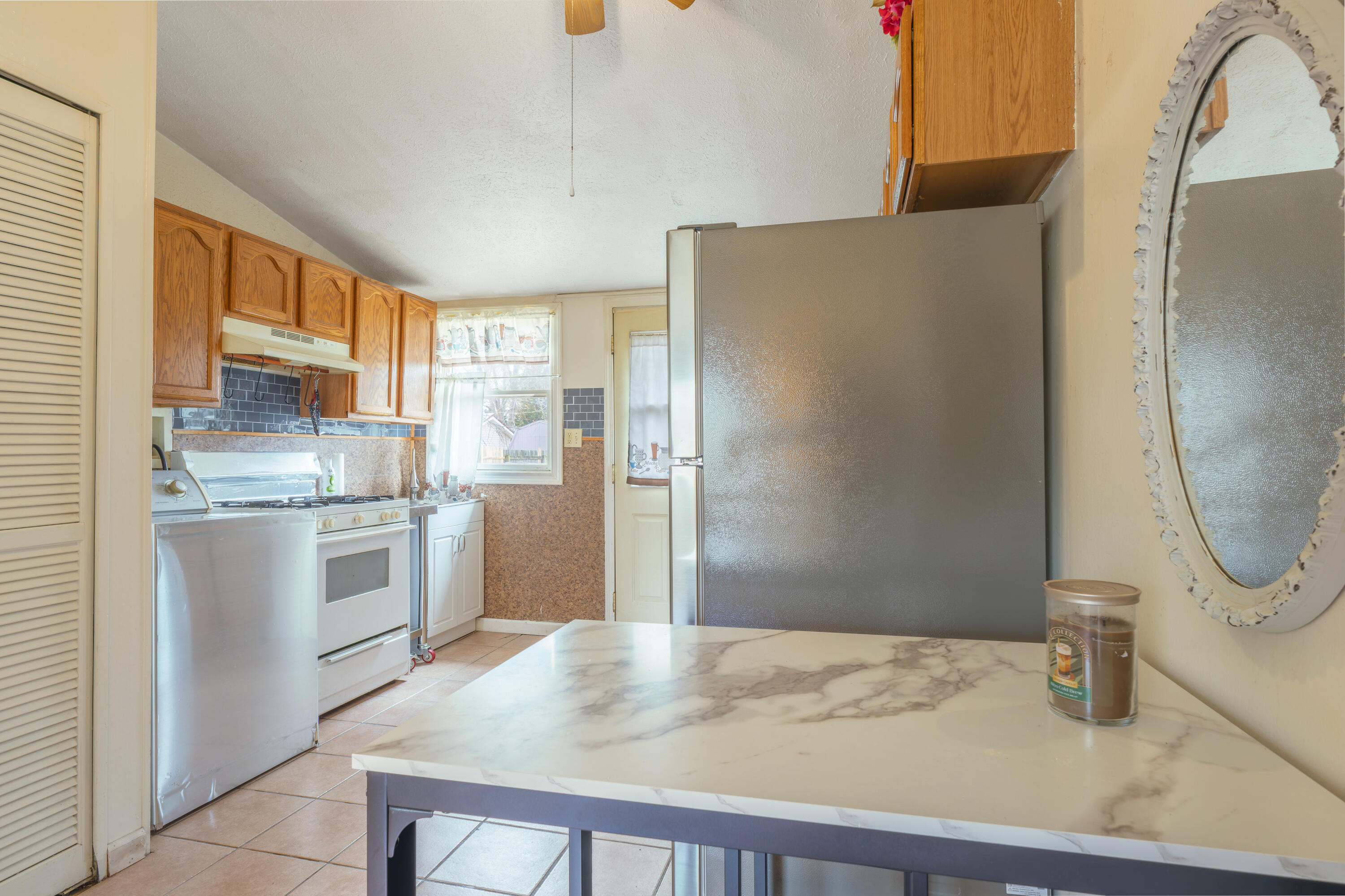 241 North 26th Street Springfield, MI 49037 - Photo 8 of 26 26th_St_241-8