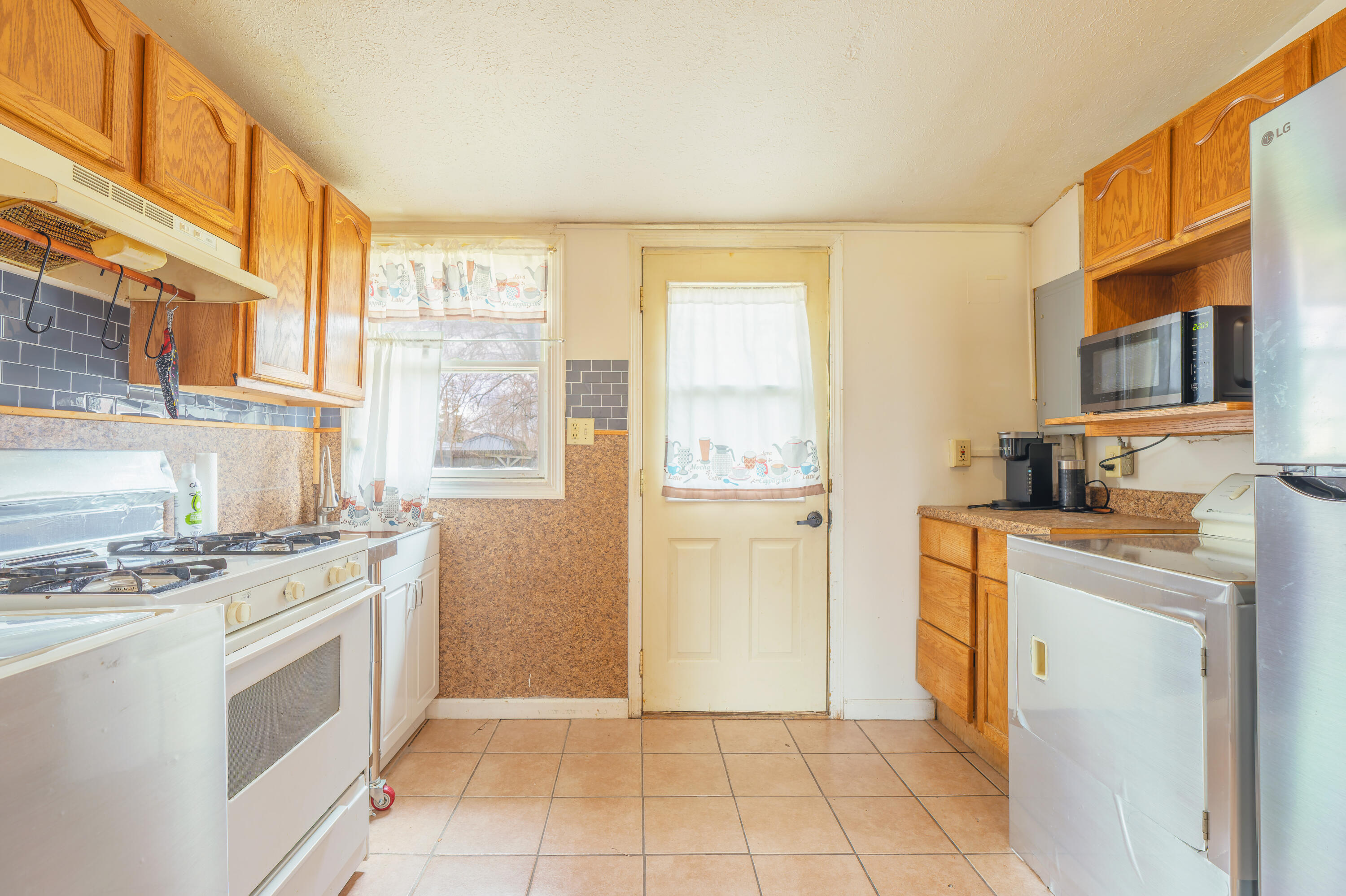 241 North 26th Street Springfield, MI 49037 - Photo 10 of 26 26th_St_241-10