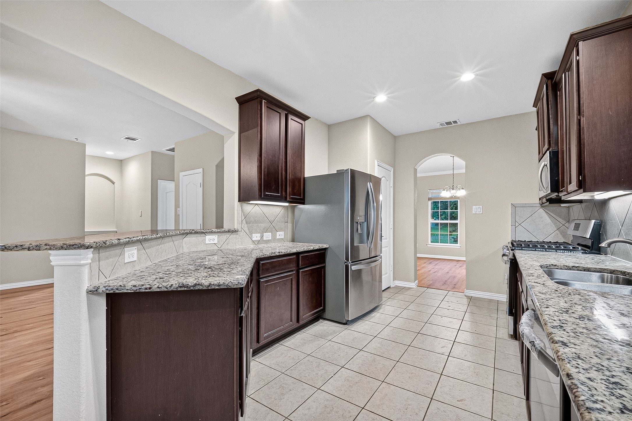 10015 Chase Court Baytown, TX 77521 - Photo 18 of 49
