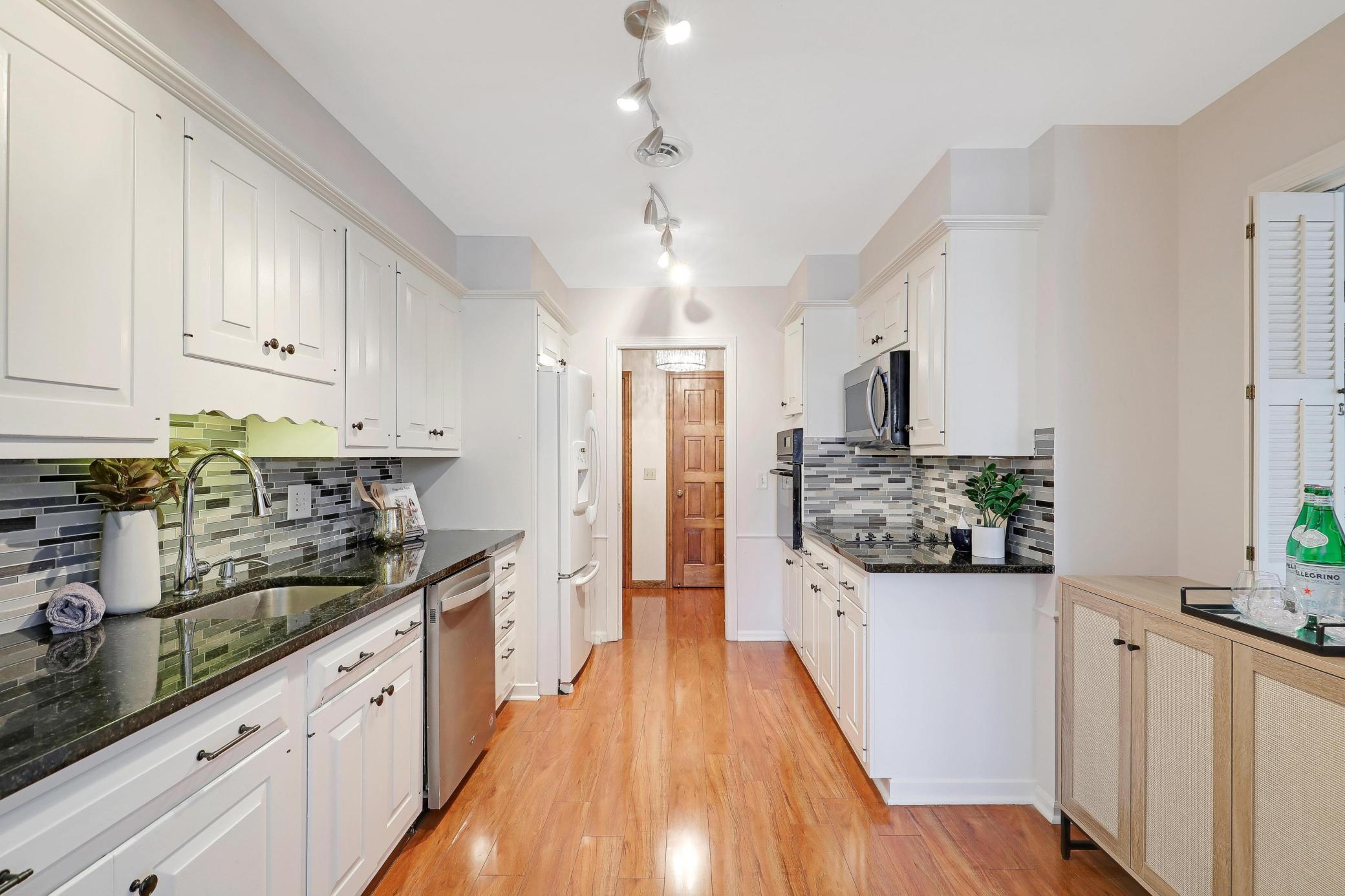 8651 Basswood Road, Unit G207 Eden Prairie, MN 55344 - Photo 13 of 40