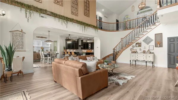 $1,850,000 | 45 St Croix Lane, Sunrise Beach, MO 65079