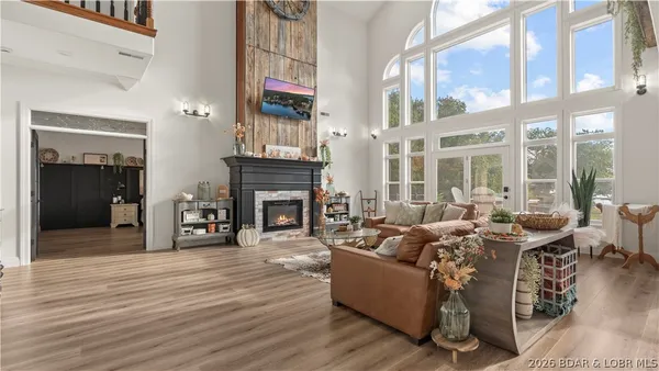 $1,850,000 | 45 St Croix Lane, Sunrise Beach, MO 65079