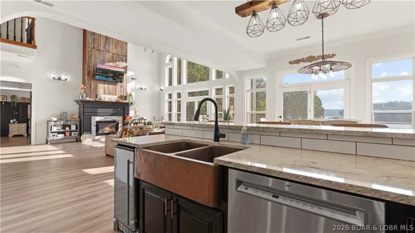 $1,850,000 | 45 St Croix Lane, Sunrise Beach, MO 65079