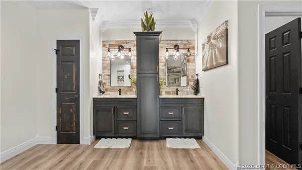 $1,850,000 | 45 St Croix Lane, Sunrise Beach, MO 65079