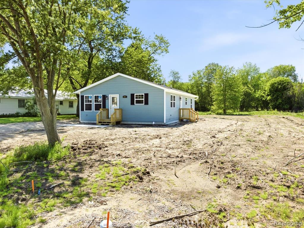 2971 Beach Road Port Huron, MI 48060 - Photo 24 of 29