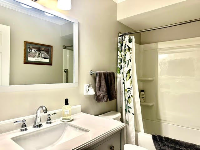 151 Riverside Drive Cheboygan, MI 49721 - Photo 10 of 14 Gallery Image 10