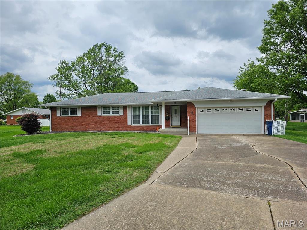 1117 Meadow Lane Sparta, IL 62286 - Photo 1 of 36