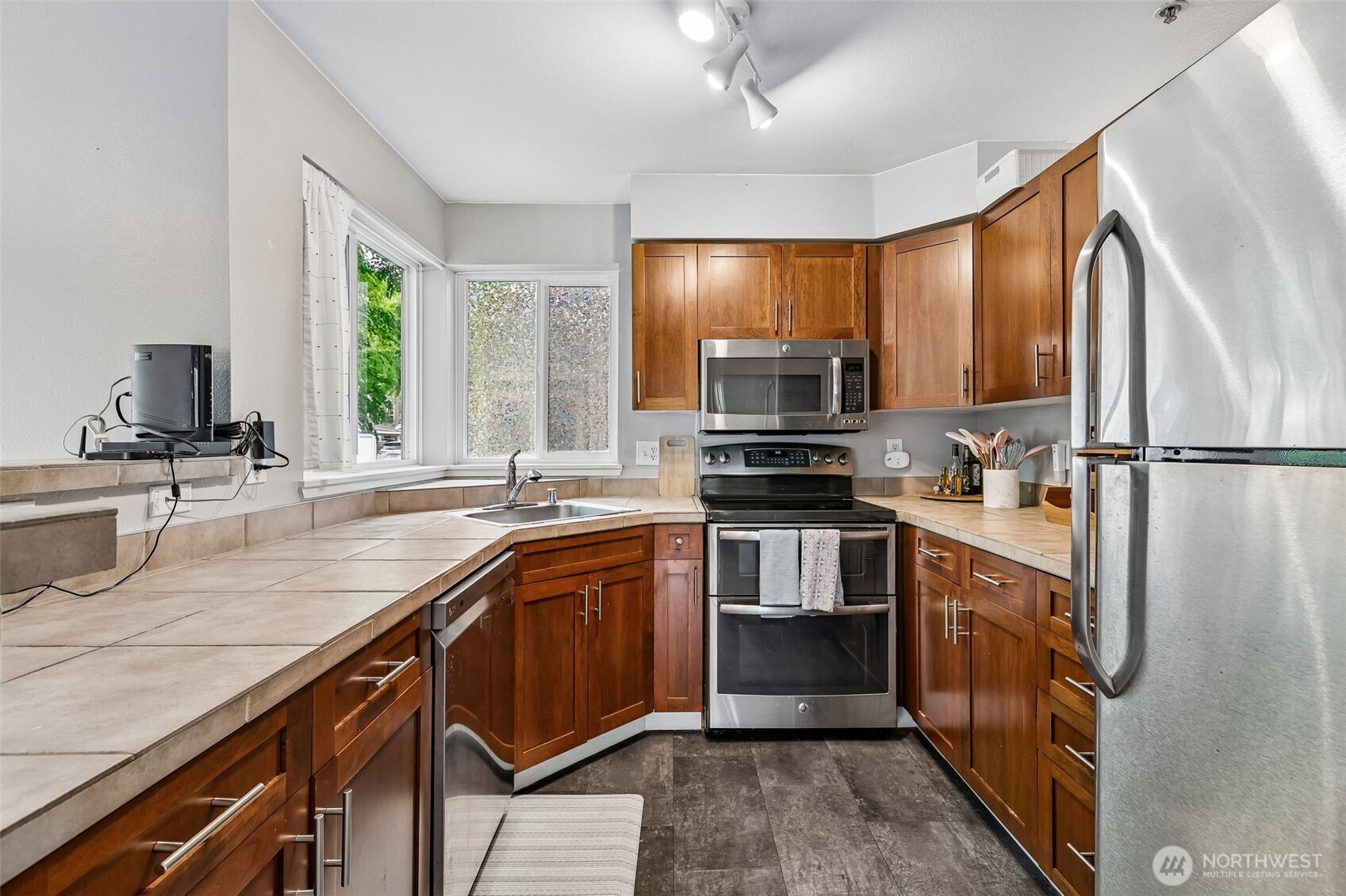 3908 243rd Place Southeast, Unit Q201 Bothell, WA 98021 - Photo 11 of 24
