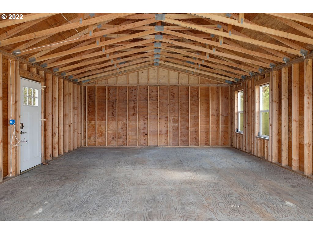 91158 Youngs River Road Astoria, OR 97103 - Photo 25 of 32 wooden floor in an empty room