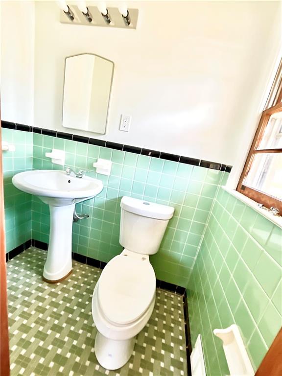 119 Fifth Avenue Jonesboro, GA 30236 - Photo 21 of 29 a bathroom with a sink and a mirror