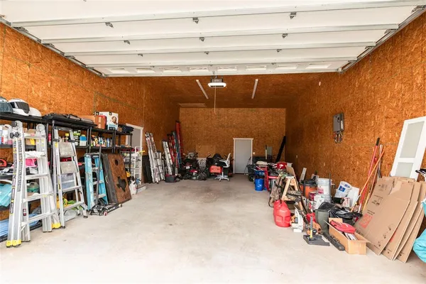 $875,000 | 140 Lago Lane, Nocona, TX 76255