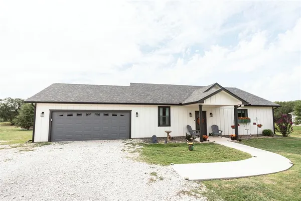 $875,000 | 140 Lago Lane, Nocona, TX 76255