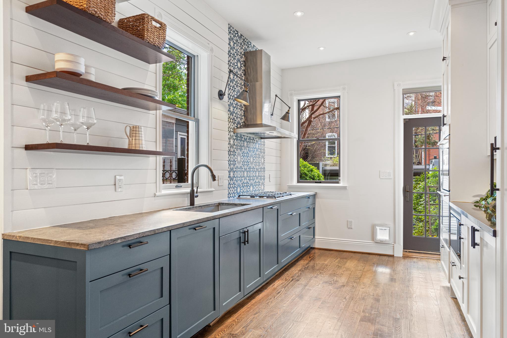 1324 Wallach Place Northwest Washington, DC 20009 - Photo 11 of 48