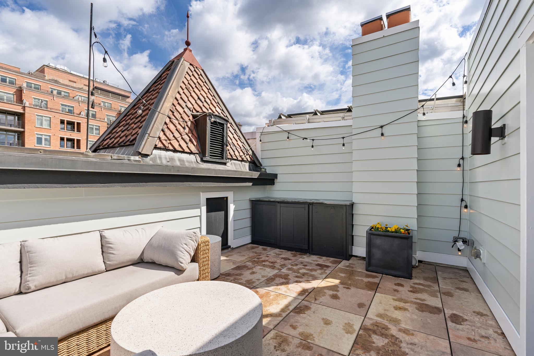 1324 Wallach Place Northwest Washington, DC 20009 - Photo 37 of 48