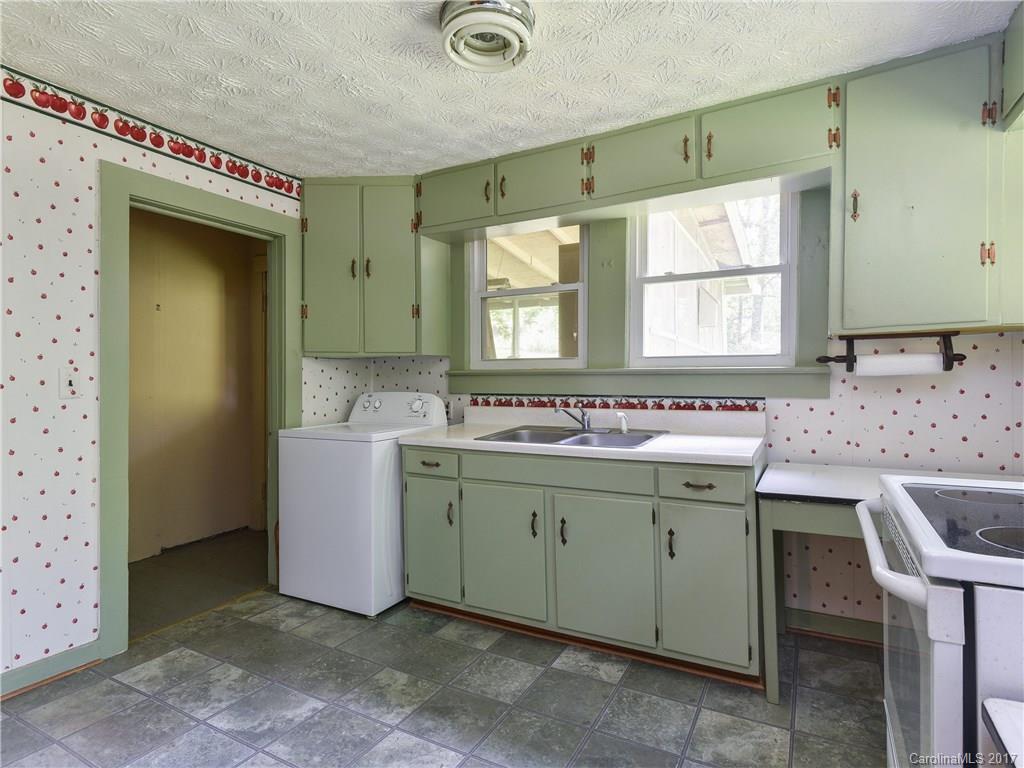 70 Waters Cove Road Candler, NC 28715 - Photo 8 of 22 Gallery Image 8