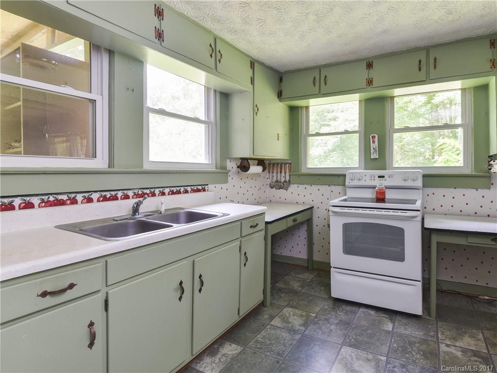 70 Waters Cove Road Candler, NC 28715 - Photo 9 of 22 Gallery Image 9