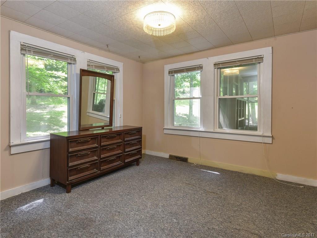 70 Waters Cove Road Candler, NC 28715 - Photo 10 of 22 Gallery Image 10