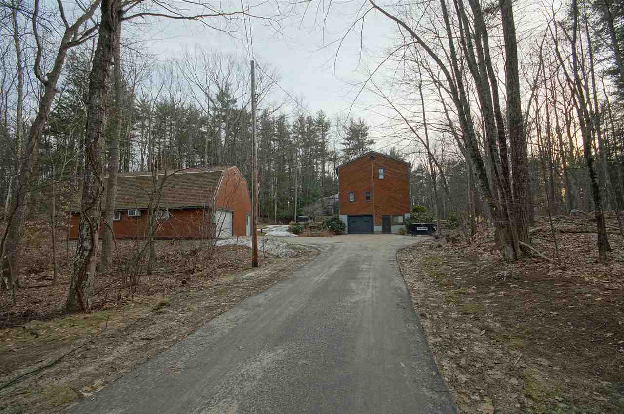 25 Pine Ridge Circle Sandown, NH 03873 - Photo 3 of 35
