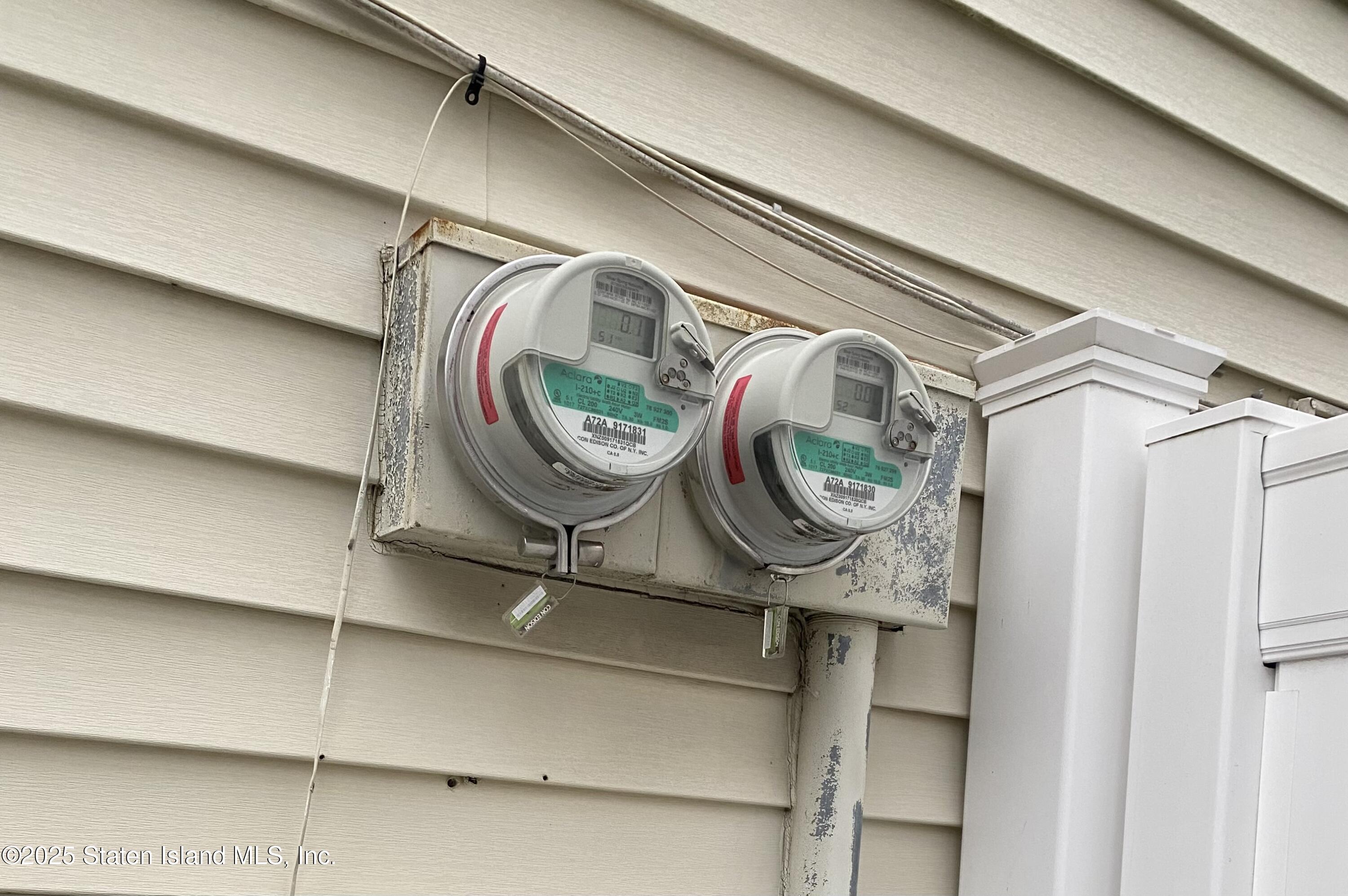 429 Travis Avenue Staten Island, NY 10314 - Photo 19 of 24 IMG_0310