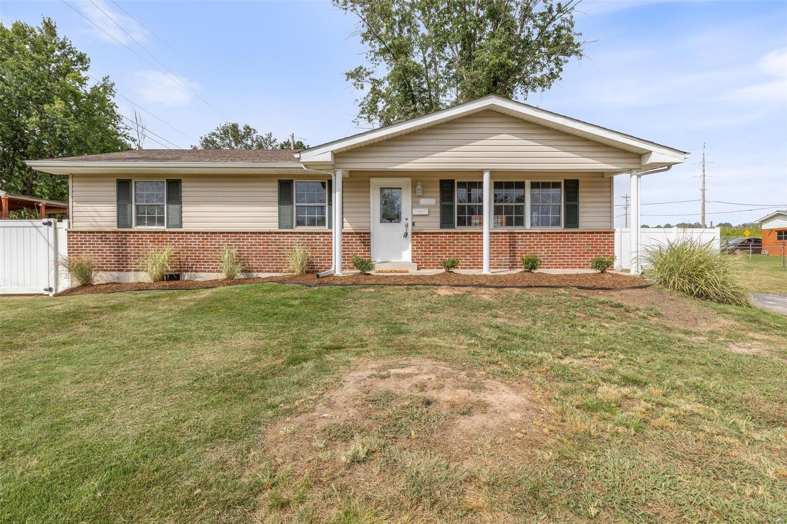 1105 Alexander Drive Festus, MO 63028 - Photo 1 of 30