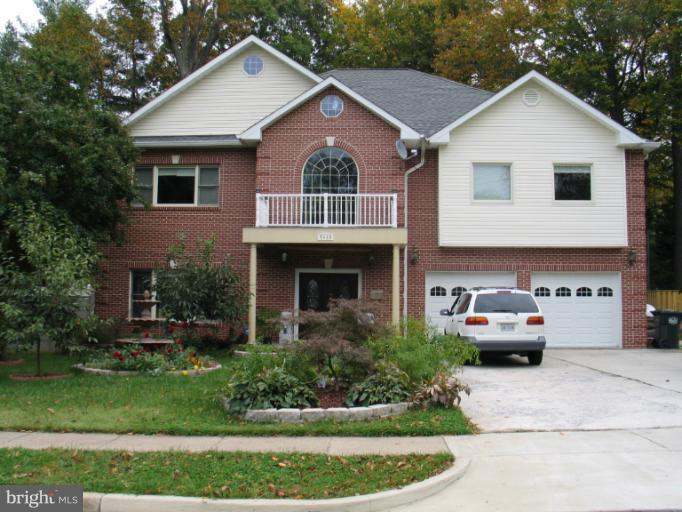 5404 Fremont Street Springfield, VA 22151 - Photo 1 of 29 Exterior (Front)