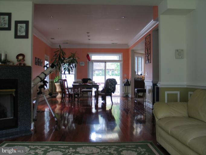 5404 Fremont Street Springfield, VA 22151 - Photo 20 of 29 Dining Room