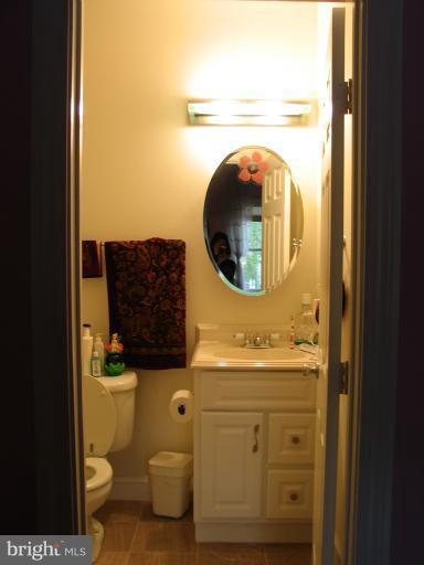 5404 Fremont Street Springfield, VA 22151 - Photo 26 of 29 Bath