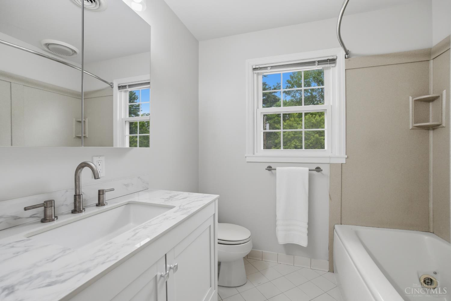 2101 Berrypatch Drive Cincinnati, OH 45244 - Photo 27 of 44