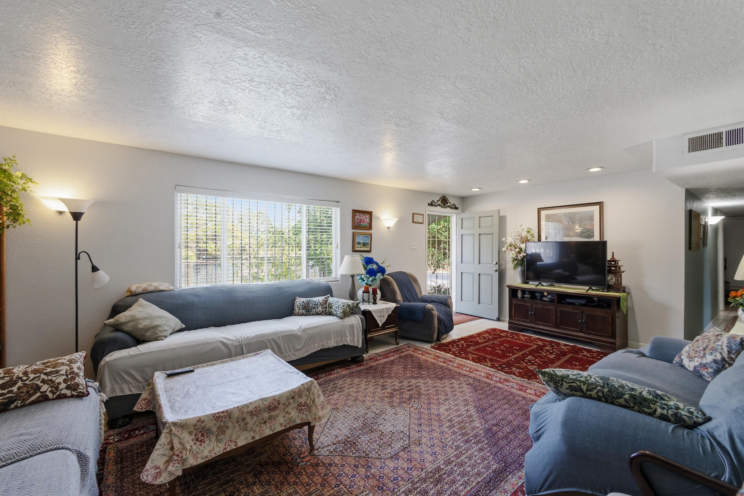 6501 Churchill Road Southwest Albuquerque, NM 87121 - Photo 8 of 45 Gallery Image 8