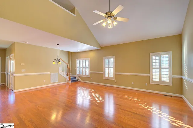 $400,000 | 7 Shady Hollow Lane, Greer, SC 29651