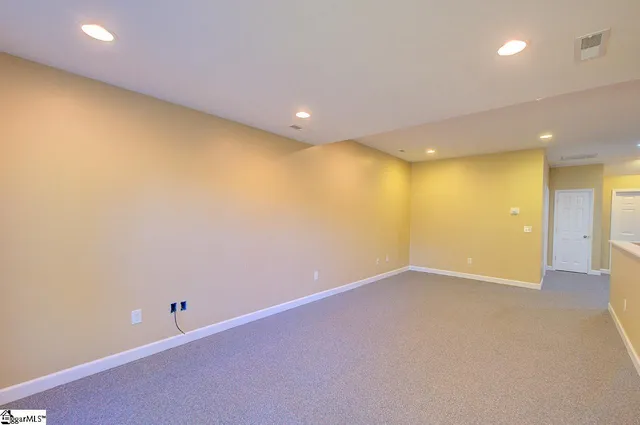 $400,000 | 7 Shady Hollow Lane, Greer, SC 29651